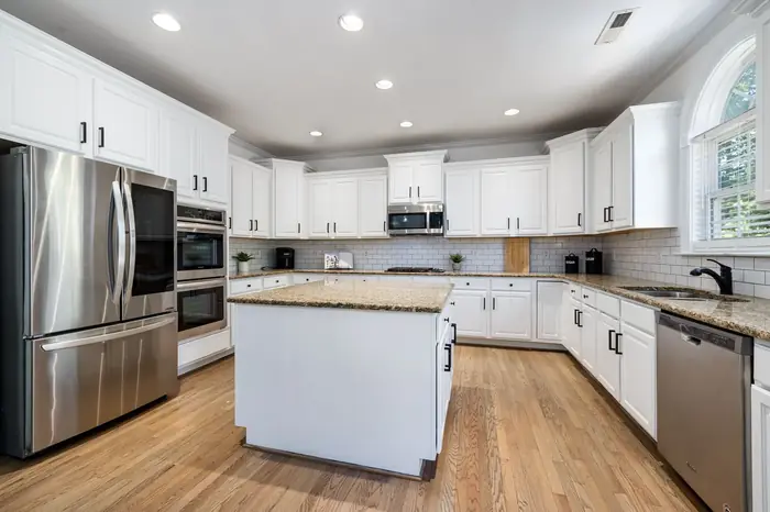 Cabinet Refacing example in a Milwaukee, WI home