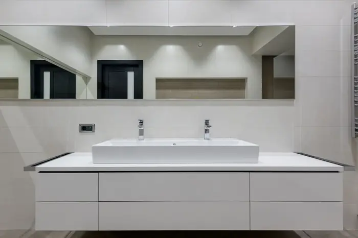 Custom Bathroom Vanities example in a Milwaukee, WI home