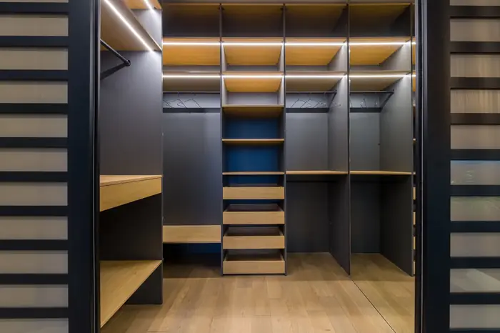 Custom Closet Systems example in a Milwaukee, WI home
