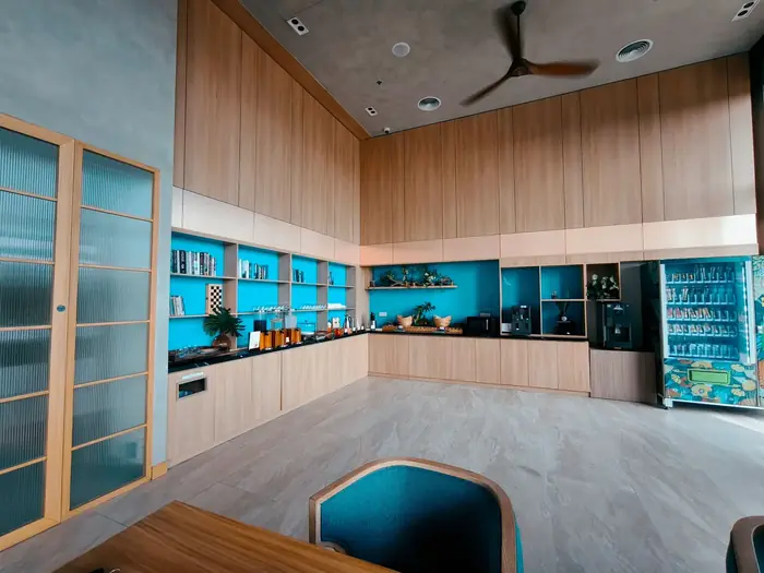 Custom Commercial Cabinetry example in a Milwaukee, WI home