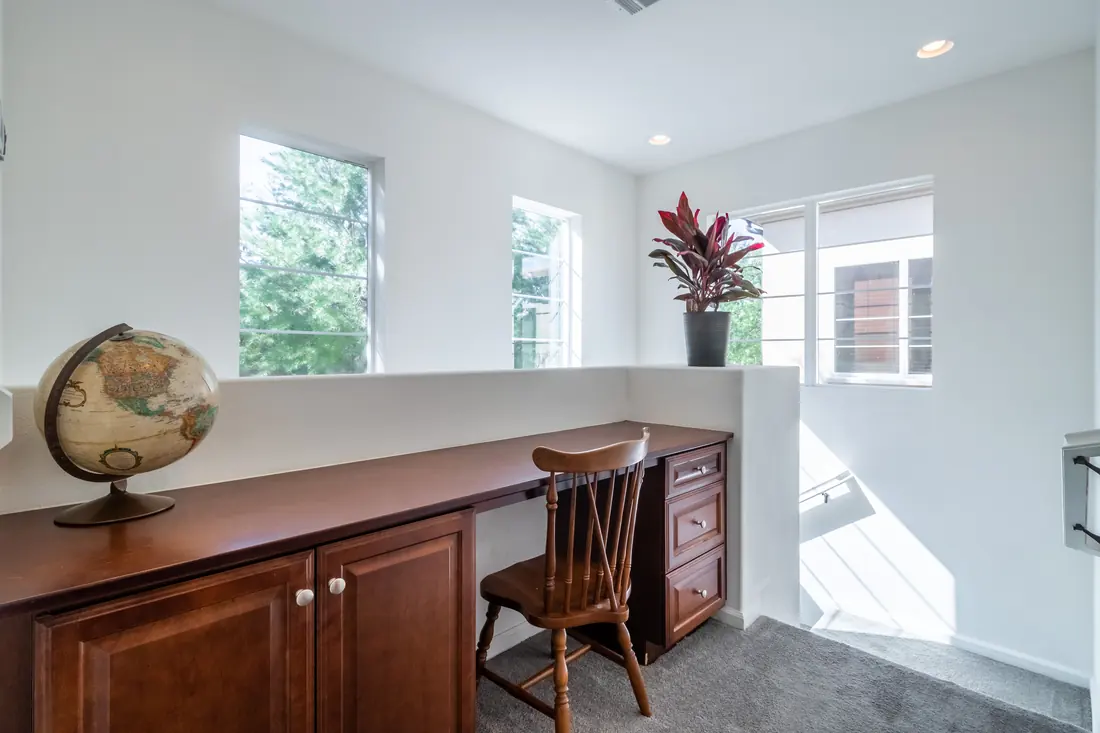 Custom Craft Room & Hobby Room Cabinets construction detail, Milwaukee WI